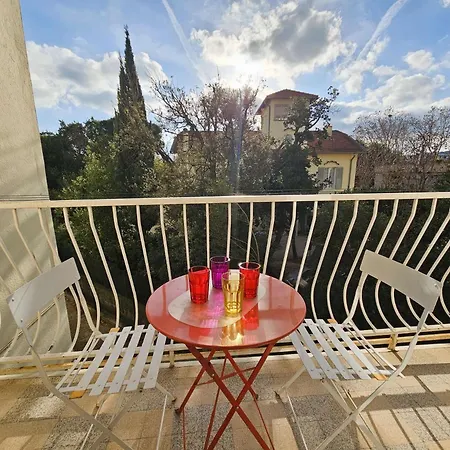 Bel Appartement, Climatisation, Wifi, Et Commerces A Pied Apartment *