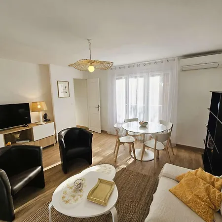 Bel Appartement, Climatisation, Wifi, Et Commerces A Pied *